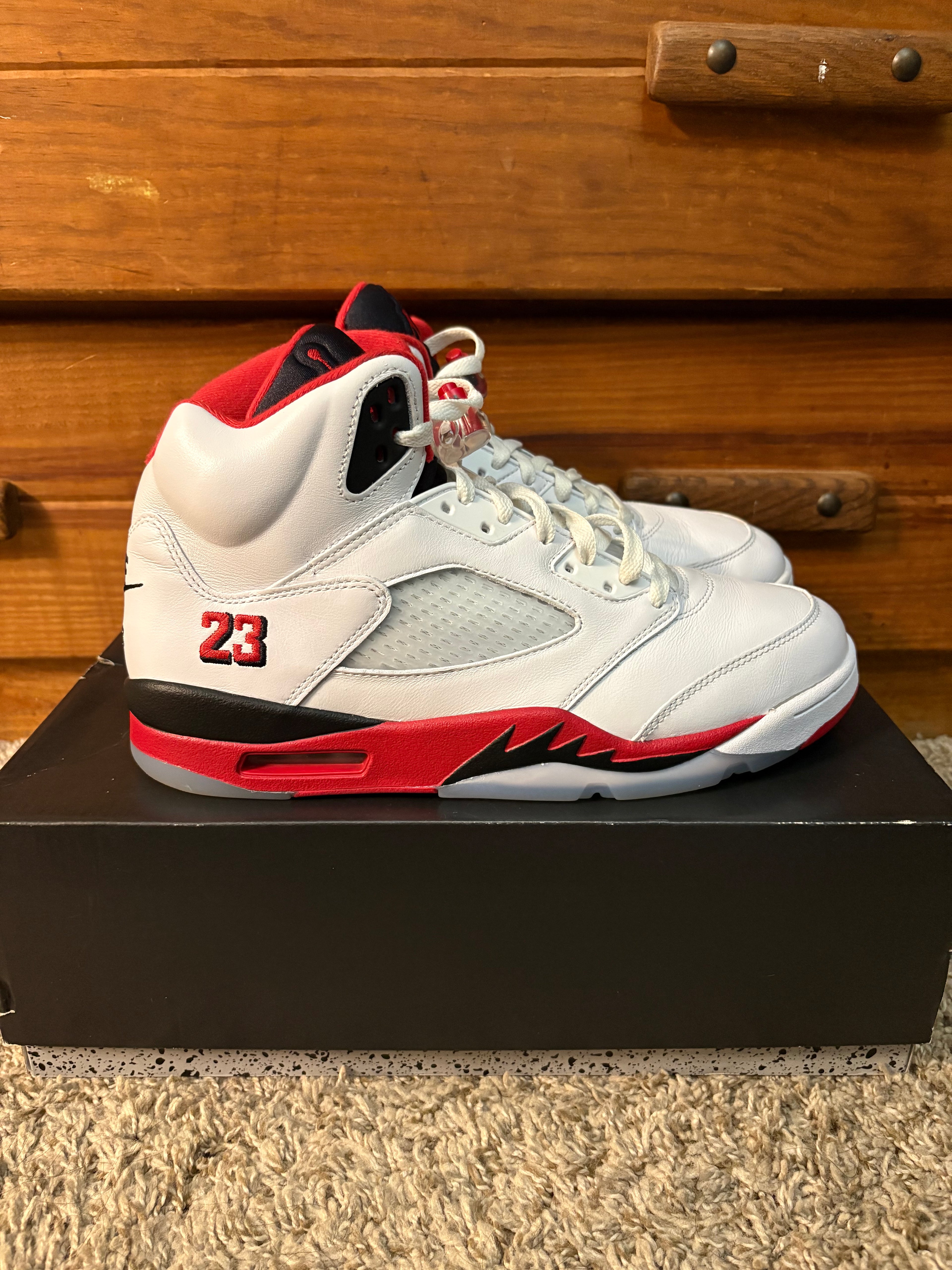 (Pre Owned) Jordan 5 Fire Red - Size 11