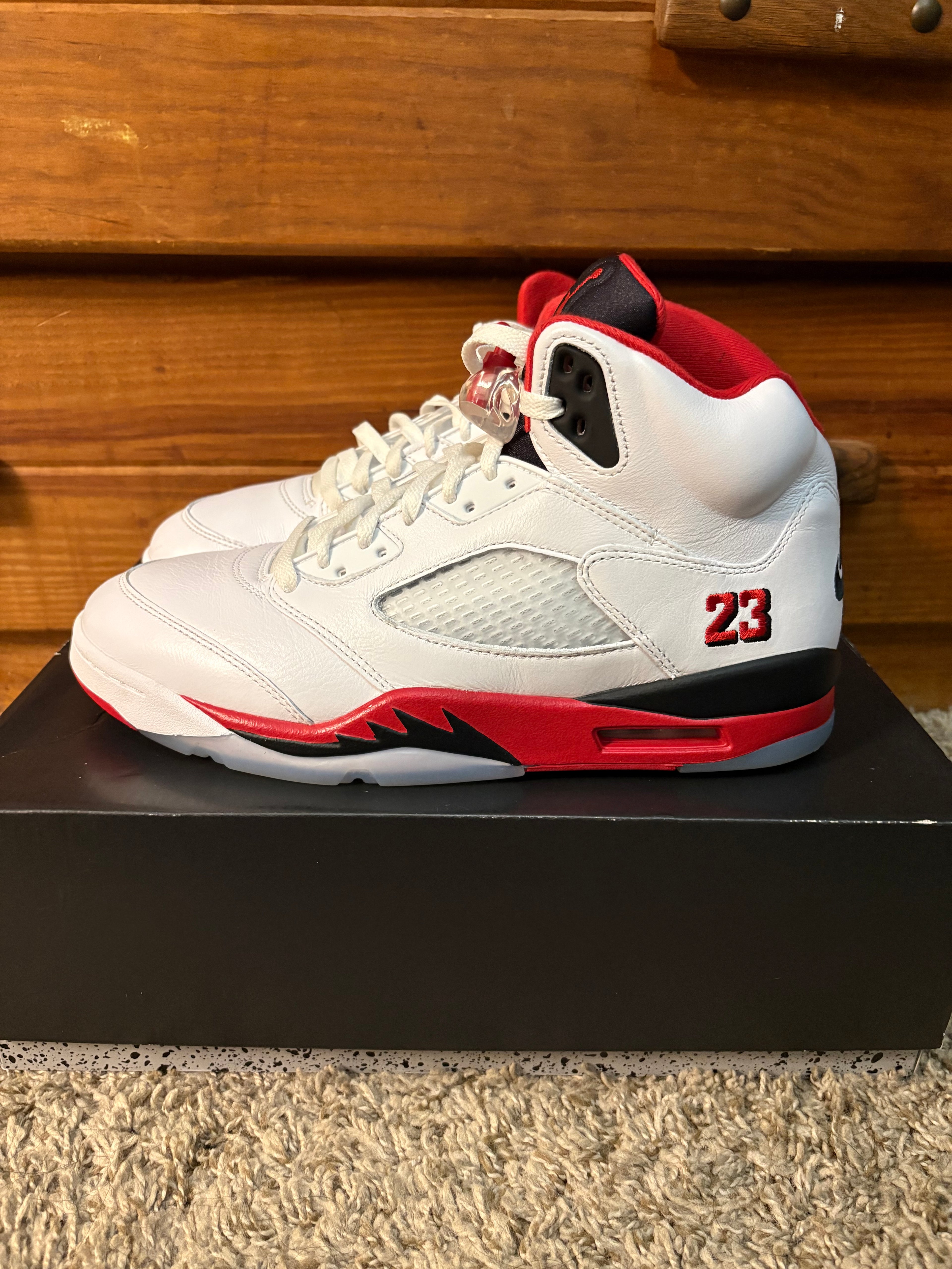 (Pre Owned) Jordan 5 Fire Red - Size 11
