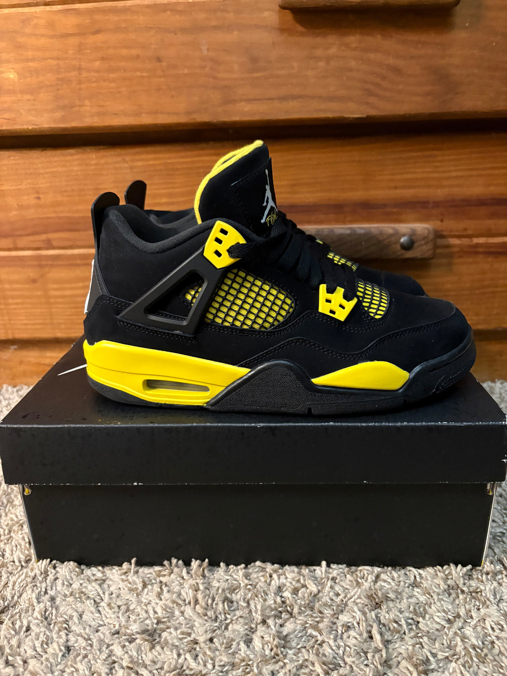 (Pre Owned) Jordan 4 Thunder - Size 6.5y