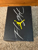 (Pre Owned) Jordan 4 Thunder - Size 6.5y