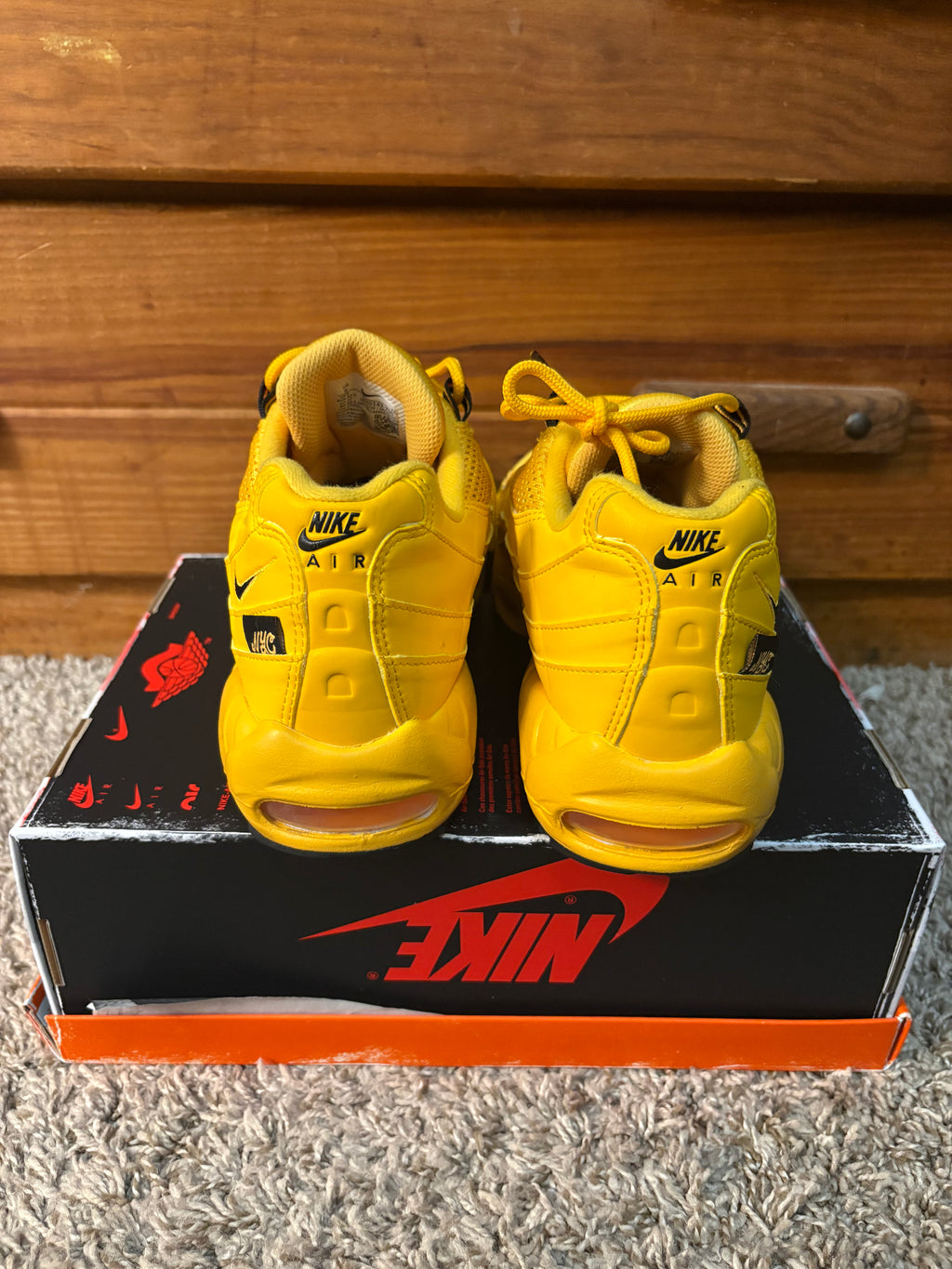 (Pre Owned) Air Max 95 Taxi NYC - Size 9