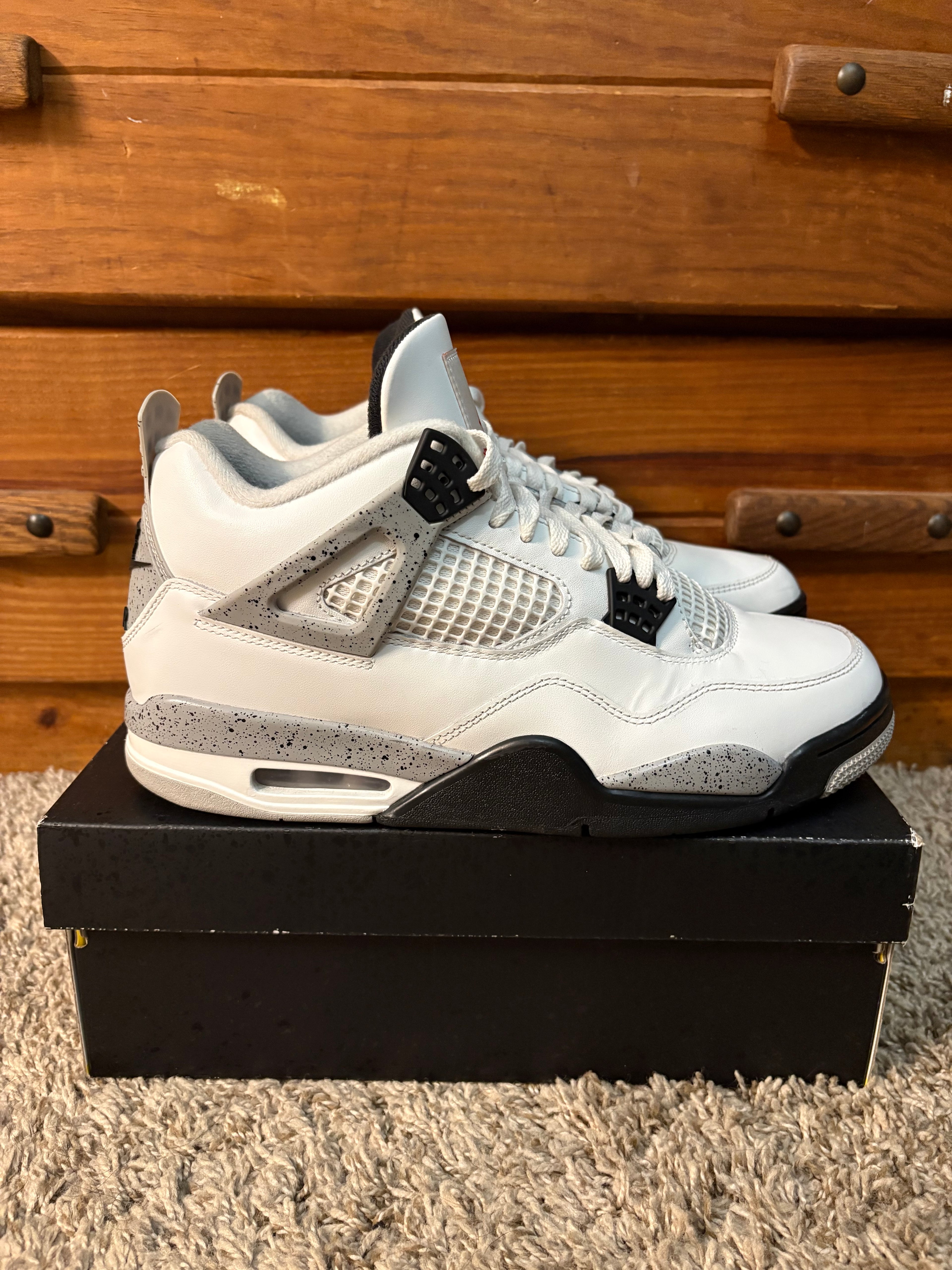 (Pre Owned) Jordan 4 White Cement 2025 - Size 10.5