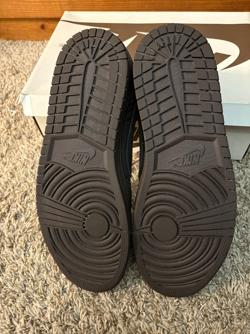 (Pre Owned) Jordan 1 Low Travis Scott Velvet Brown - Size 13