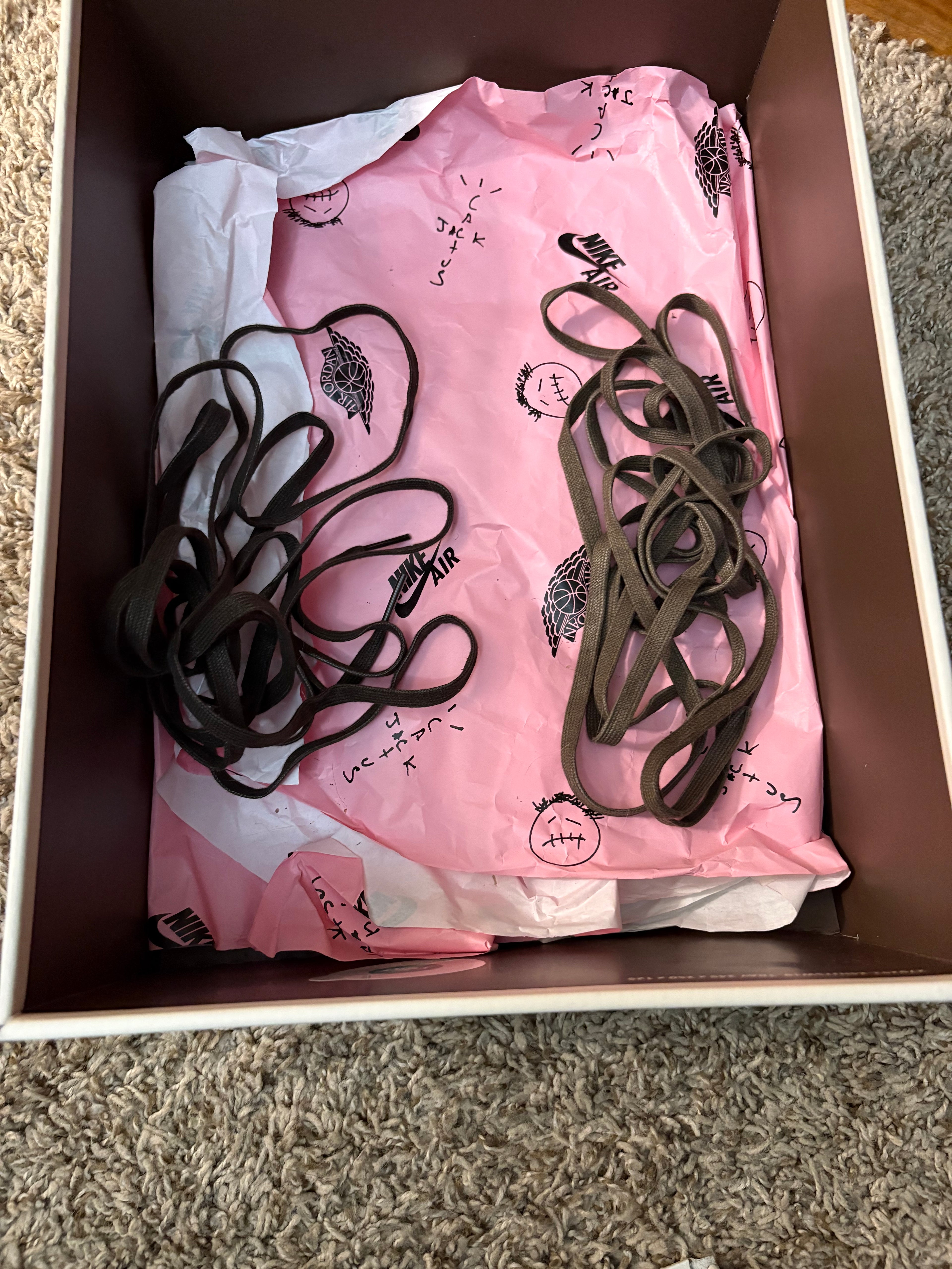 (Pre Owned) Jordan 1 Low Travis Scott Velvet Brown - Size 13