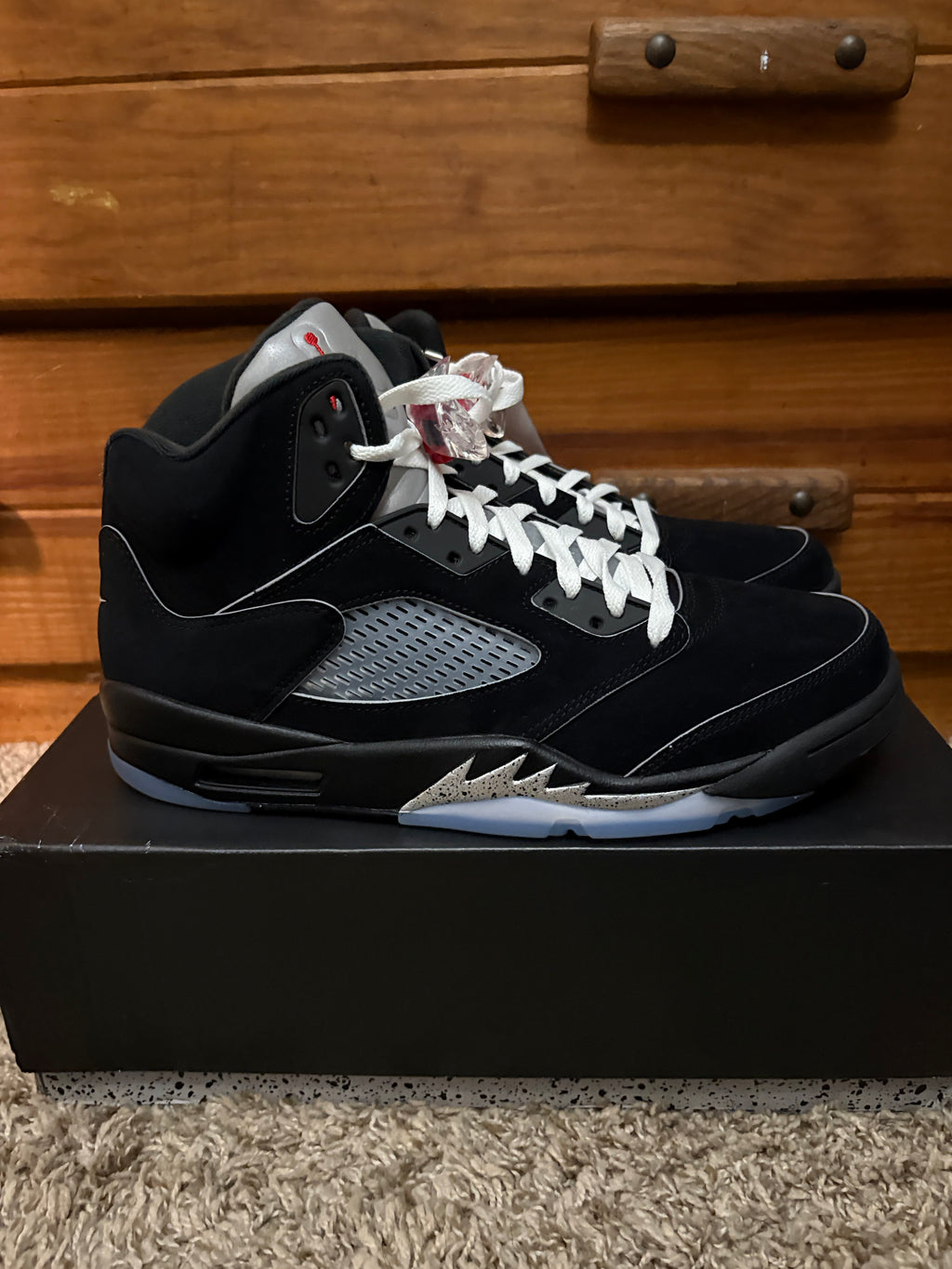 (Worn 1x) Jordan 5 Black Metallic Reimagined 2025 - Size 11.5