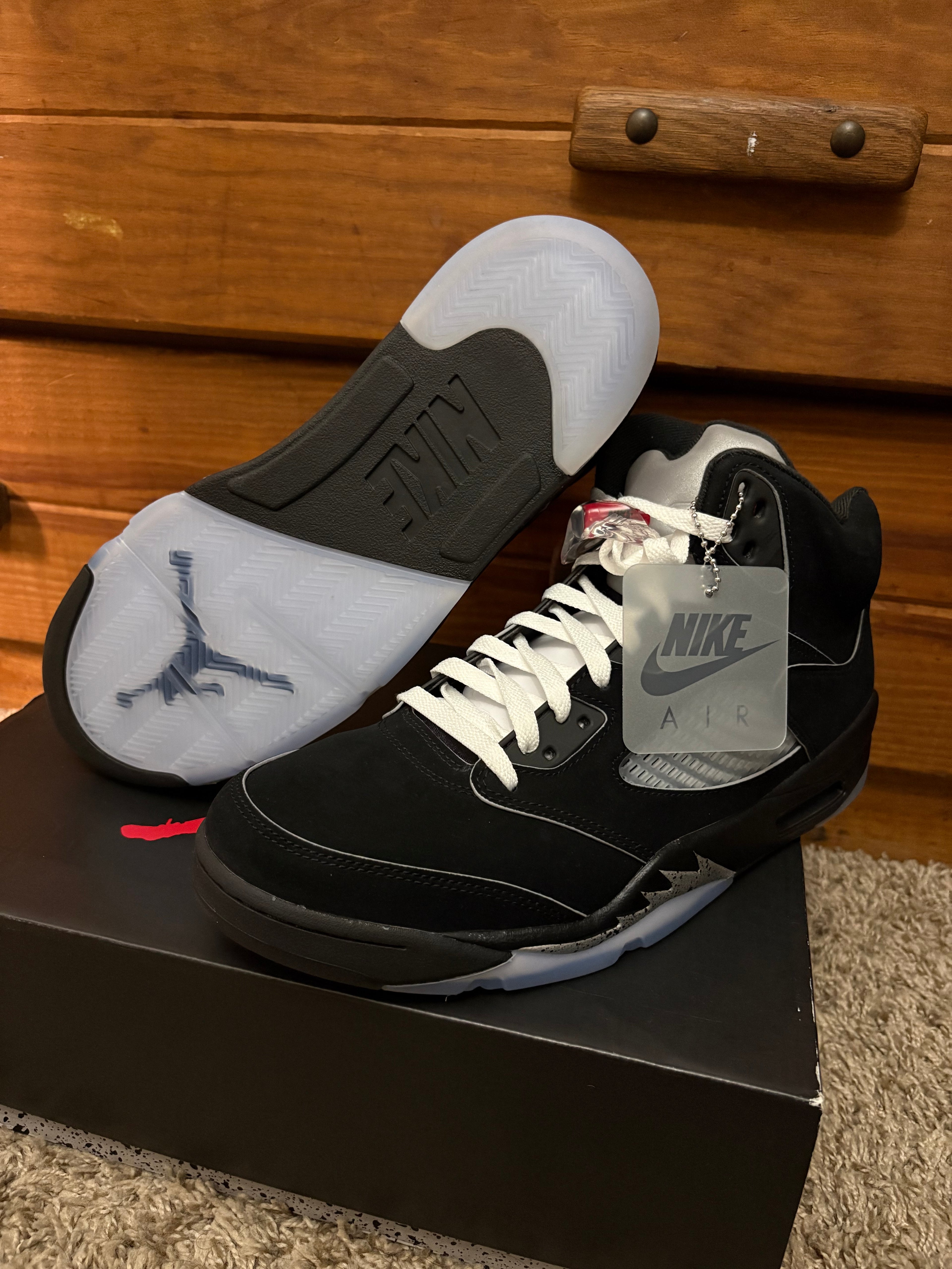 (Worn 1x) Jordan 5 Black Metallic Reimagined 2025 - Size 11.5