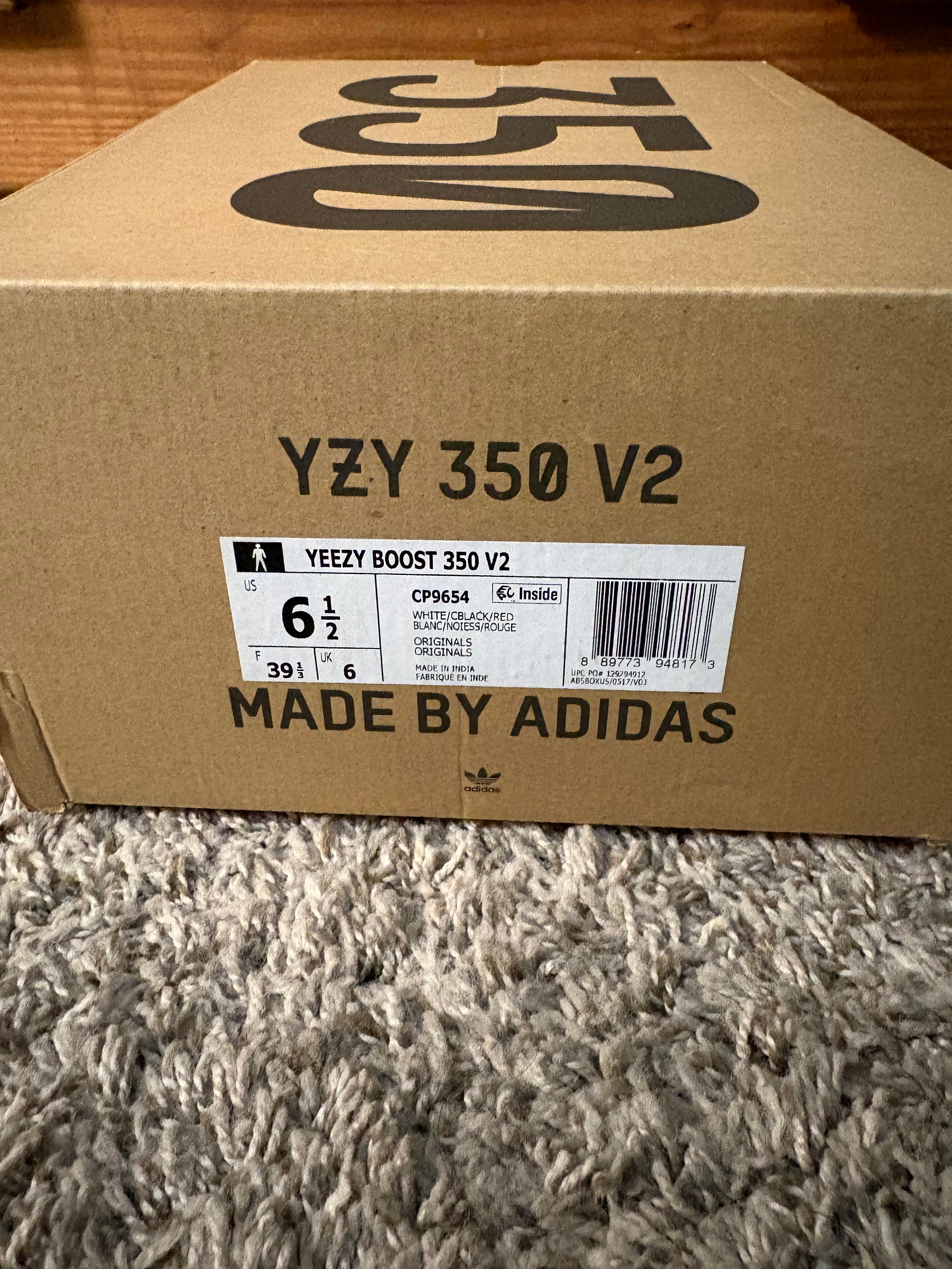 (Pre Owned) Yeezy Boost 350 V2 Zebra - Size 6.5