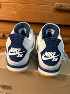 (Pre Owned) Jordan 4 SB Navy - Size 8