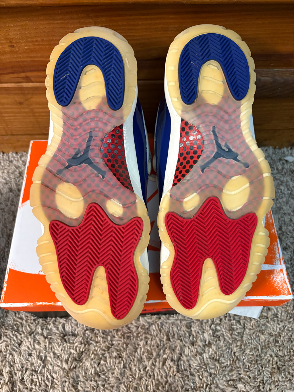 (Pre Owned) Jordan 11 Rare Air - Size 9.5