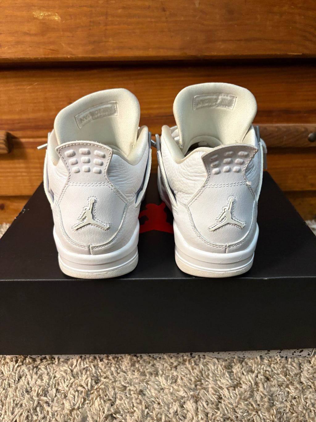 (Pre Owned) Jordan 4 Pure Money - Size 7y