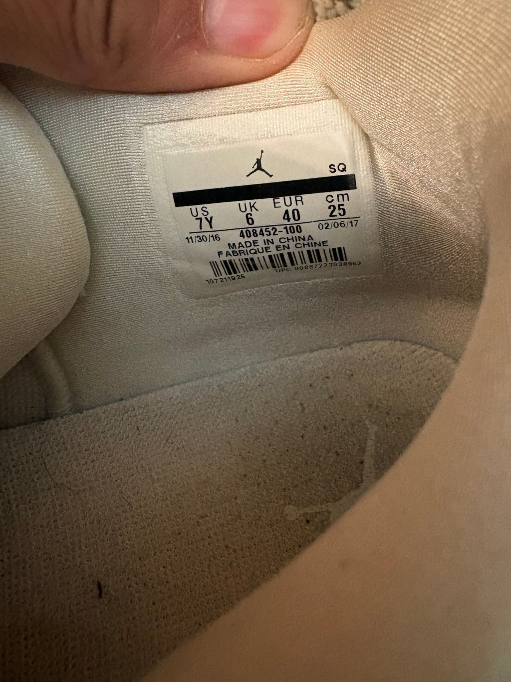 (Pre Owned) Jordan 4 Pure Money - Size 7y