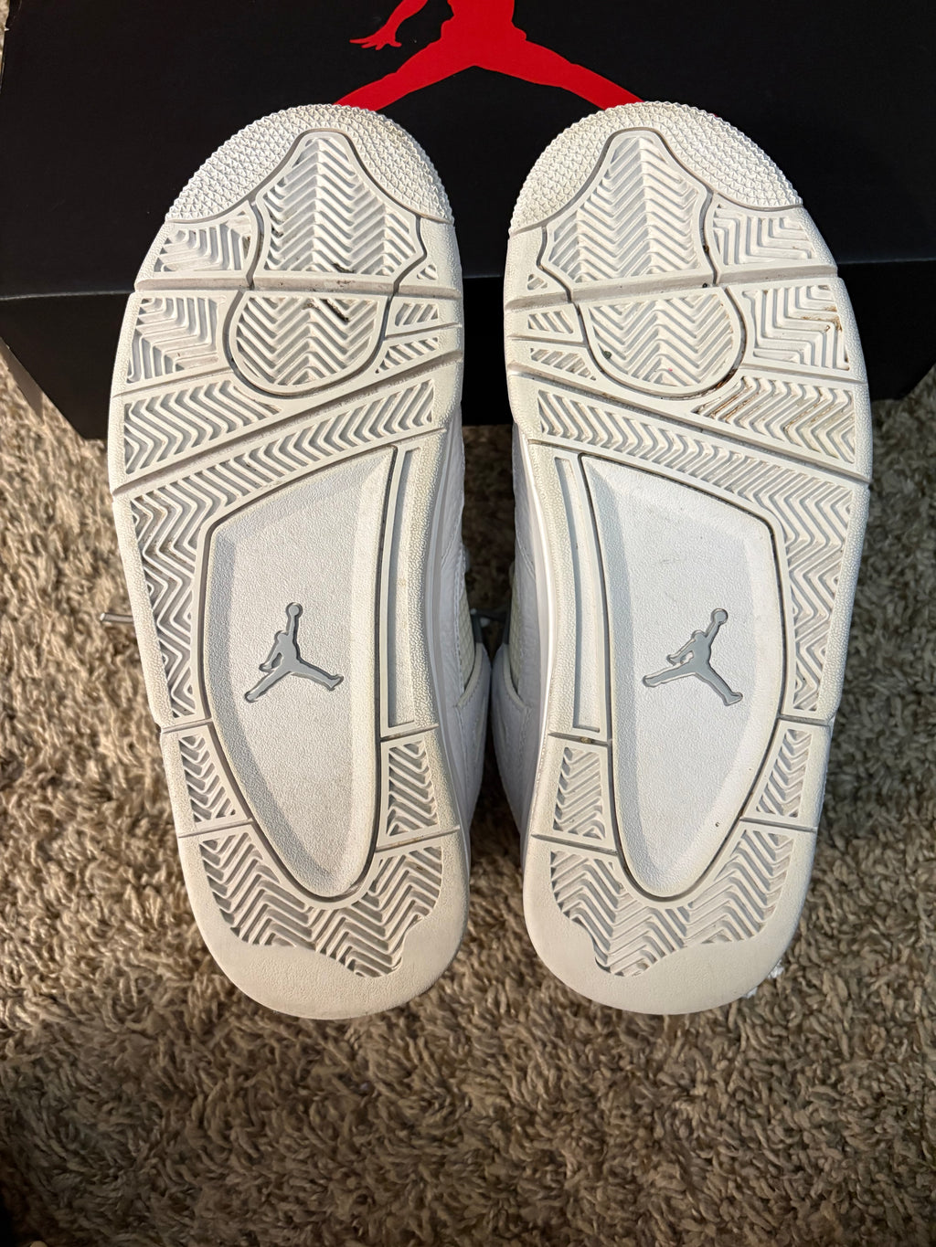 (Pre Owned) Jordan 4 Pure Money - Size 7y